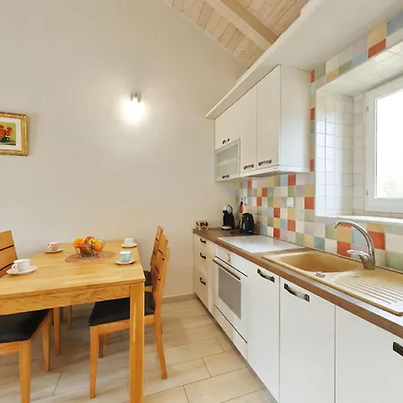 Hébergement de vacances In With Private Swimming Pool, Be Inside Or Outside