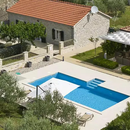 In With Private Swimming Pool, Be Inside Or Outside * Debeljak
