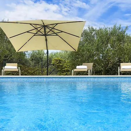 In With Private Swimming Pool, Be Inside Or Outside